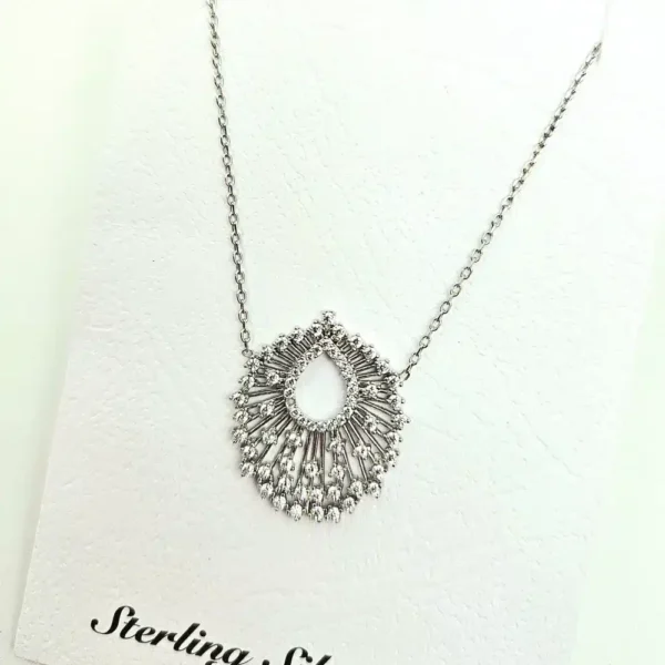 Srebreni lančić sa privjeskom