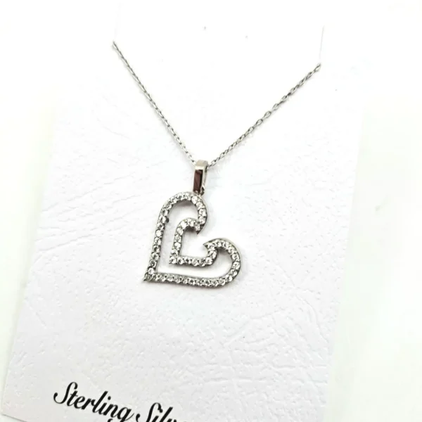 Srebreni lančić sa privjeskom