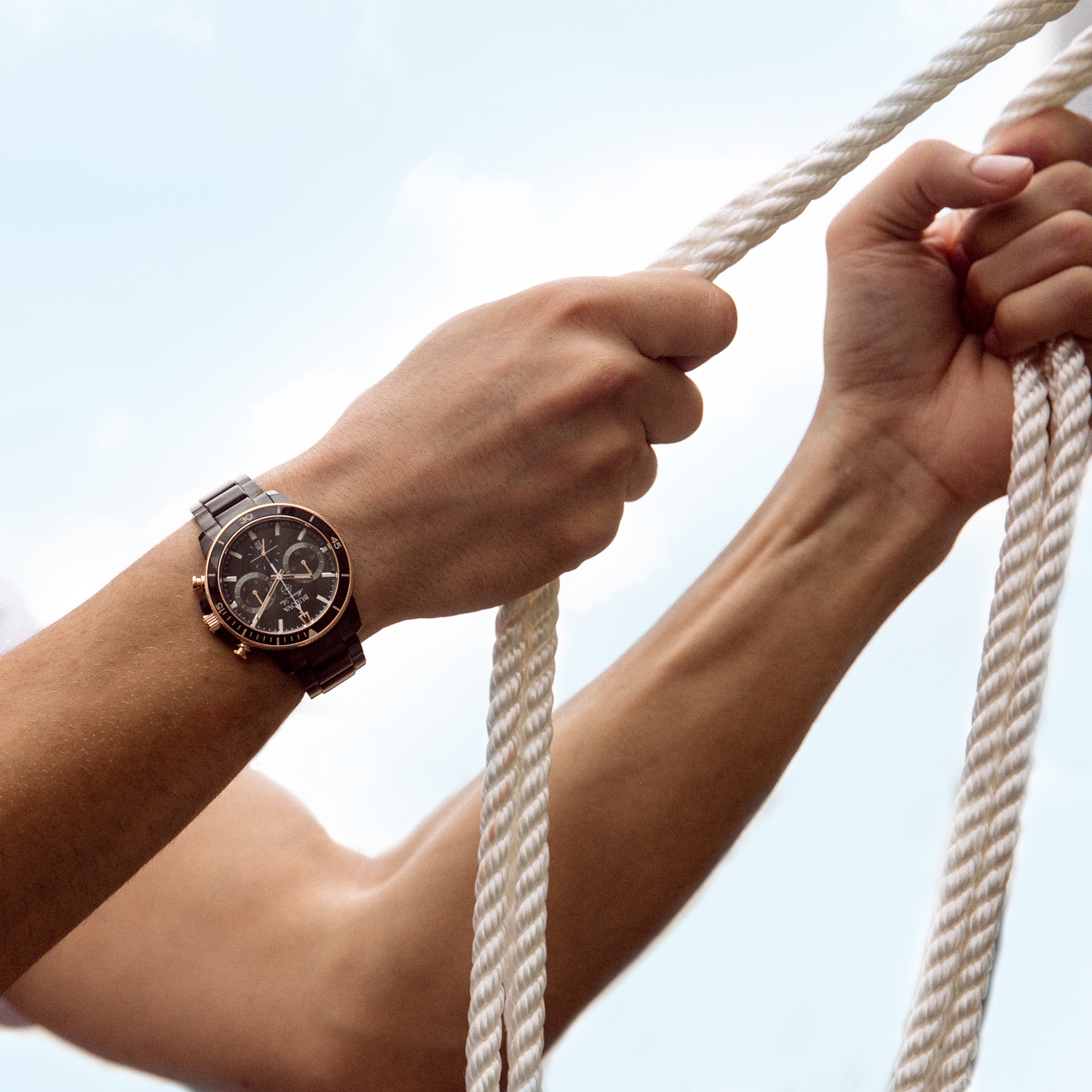 Bulova Marine Star 98B302 crno kućište rose gold detalji crni brojčanik muški sat