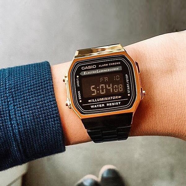 cehajjic-visoko-casio-a168wegb-1b-retro- Casio A168WEGB-1B retro digitalni sat sa crnom narukvicom i zlatnim kućištem – Čehajjić Visoko