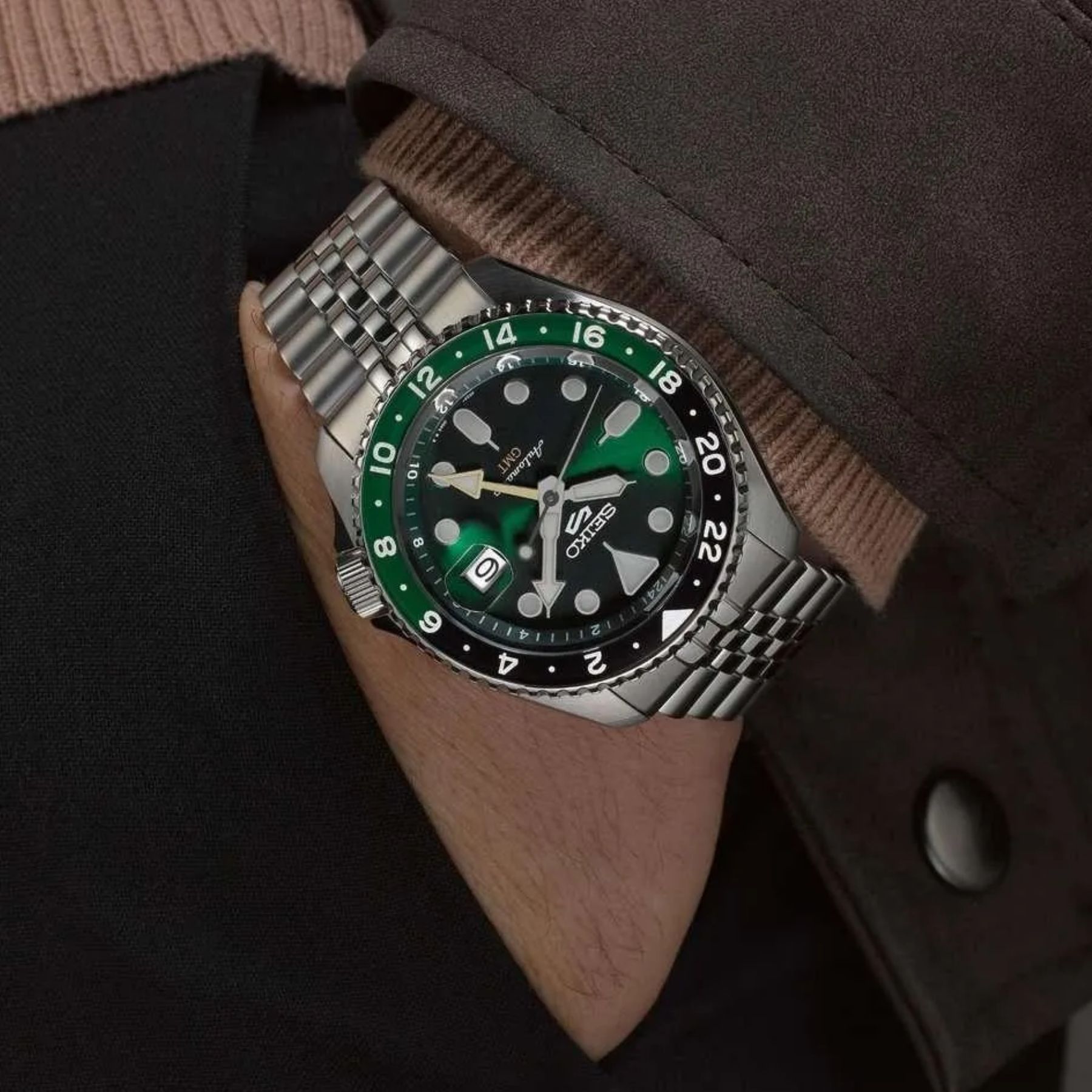 Seiko-5-SPORTS-GMT-SSK035K1. (1)